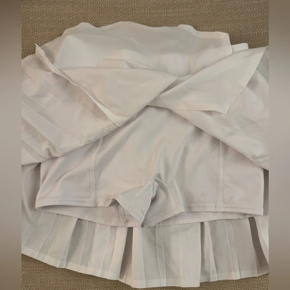 ALO Yoga White Pleated Skirt